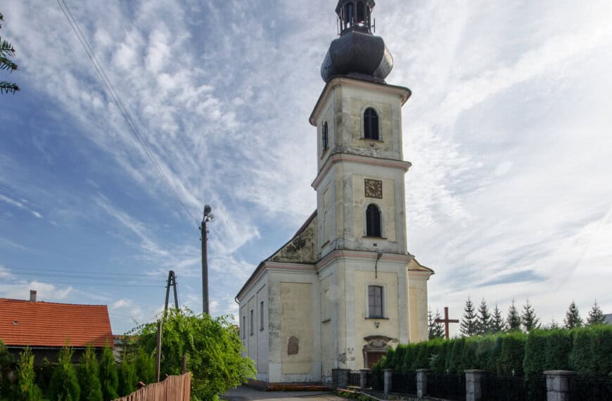 Kościół św. Michała Archanioła w Długołęce, wieś Długołęka