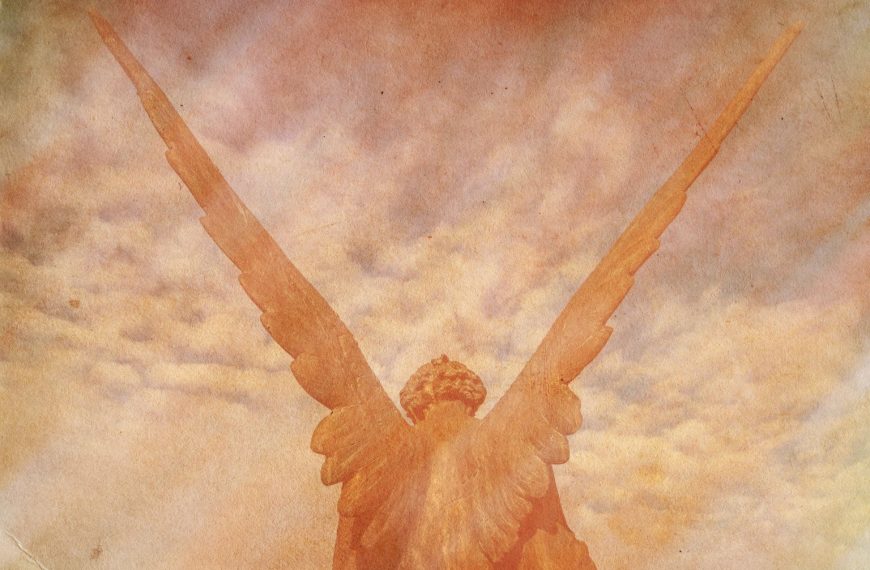 Czy powinniśmy znać imię naszego anioła stróża?