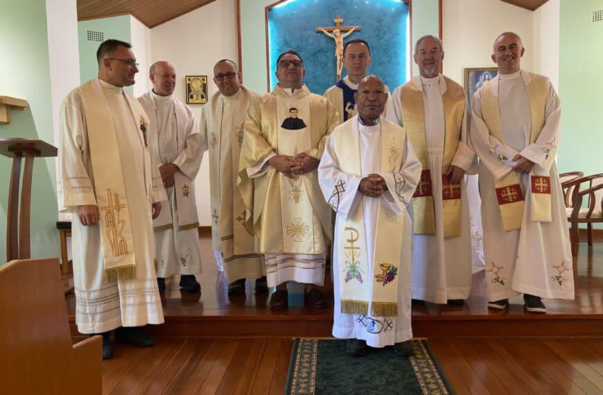 Św. Michał Archanioł na Filipinach i w Australii