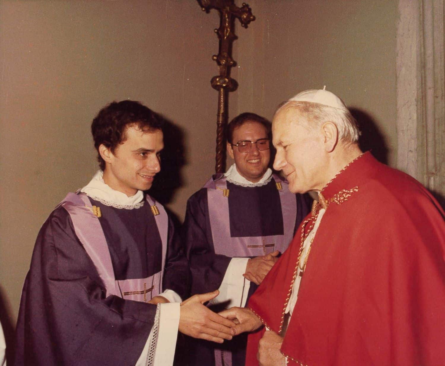 o. Robert Prevost i papież Jan Paweł II