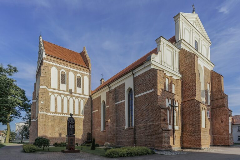 Katedra św. Michała Archanioła w Łomży. Parafia św. Michała w Łomży